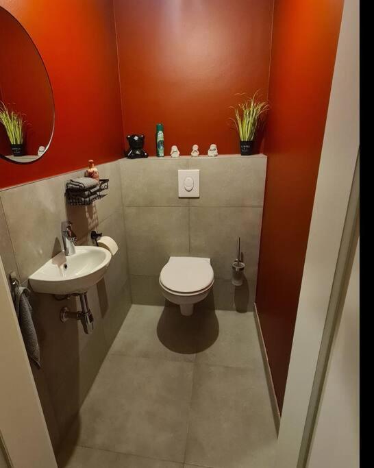 Grosse Moderne Ferienwohnung Auch Als Monteur Unterkunft Nutzbar, In Stolberg - Vicht المظهر الخارجي الصورة